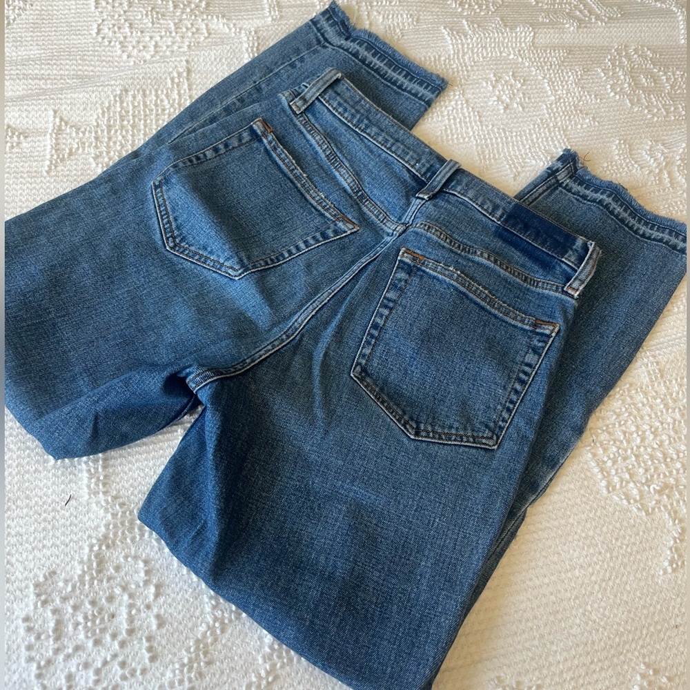 Abercrombie & Fitch Straight Leg Jeans in Medium Blue